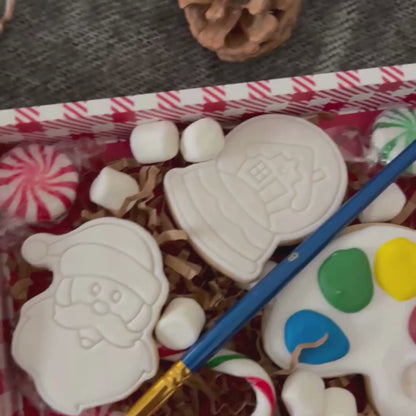 World's First Edible Christmas Canvases Paint your own sugar cookies